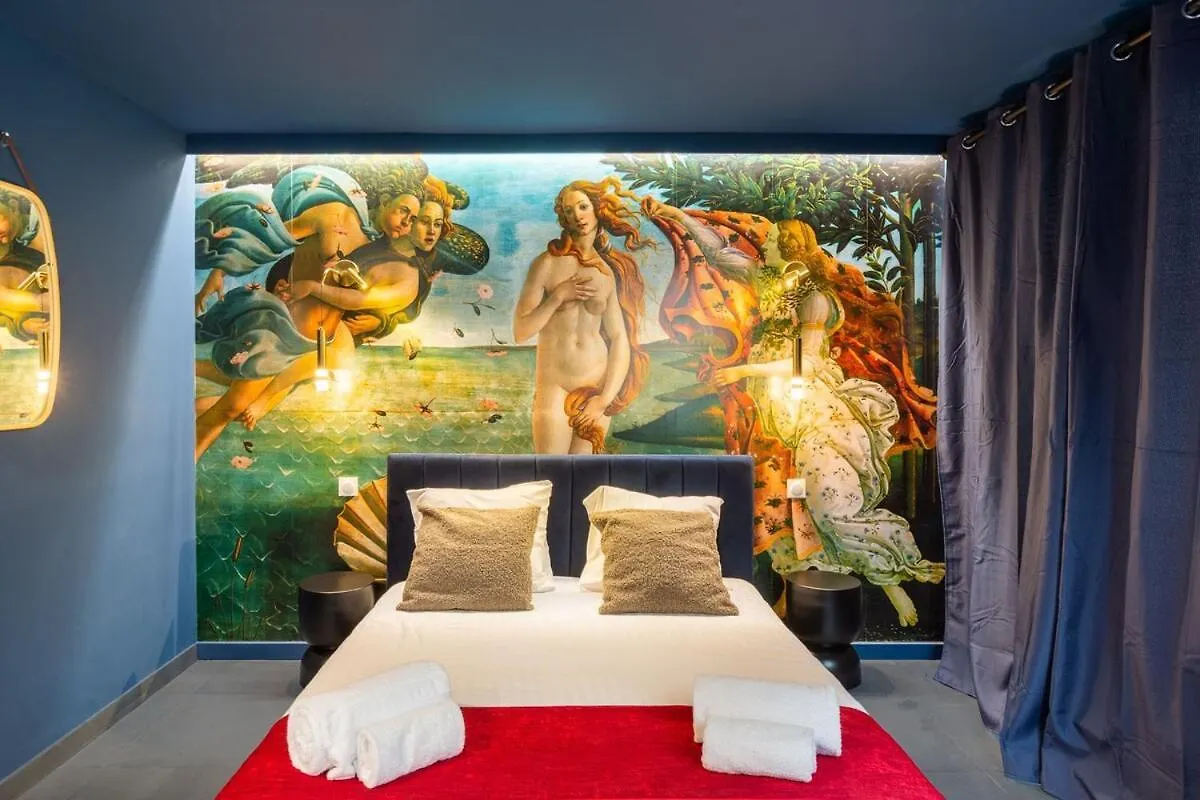 Arc De Triomphe Romantic Suite Jacuzzi Saphir Paris France
